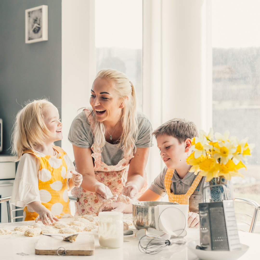 Mother's Day Cake Decorating Class